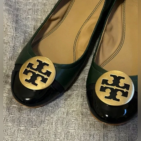 TORY BURCH MINNIE GREEN AND GOLD LEATHER CAP TOE BALLET FLATS SIZE 8